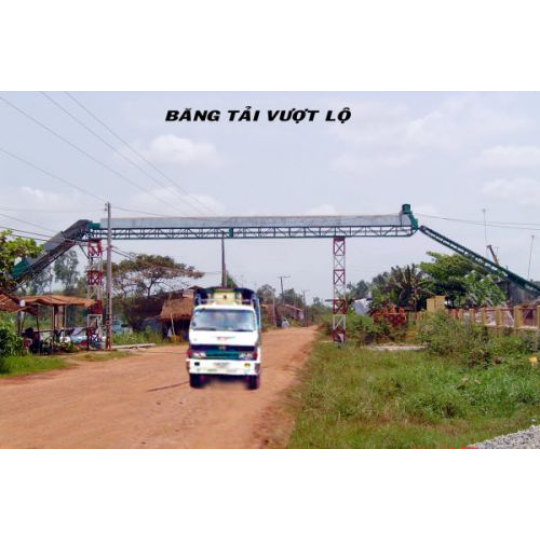 Băng tải vượt lộ