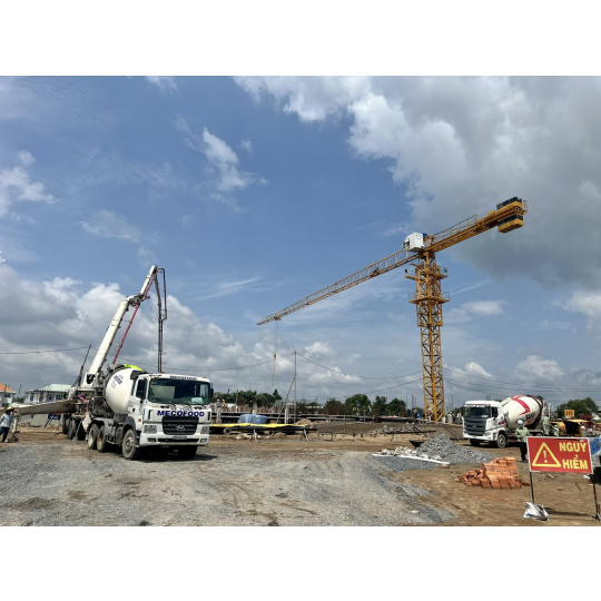 Dịch vụ bơm cần bê tông